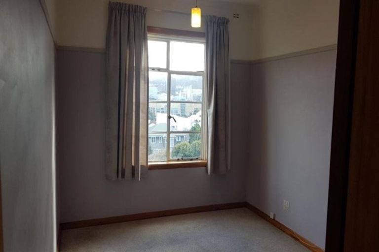 Photo of property in Nissen Court, 11c Hawker Street, Mount Victoria, Wellington, 6011