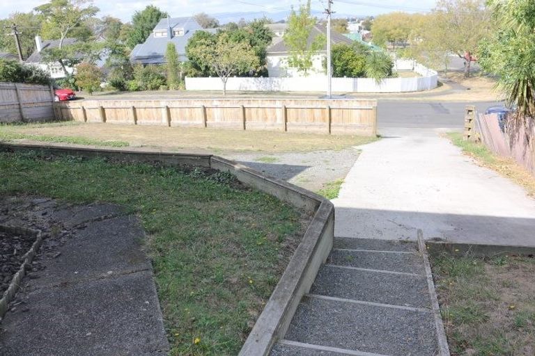 Photo of property in 16 Wellesley Street, Feilding, 4702