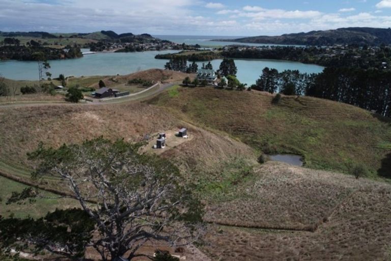 Photo of property in 232 Hills Road, Raglan, 3295