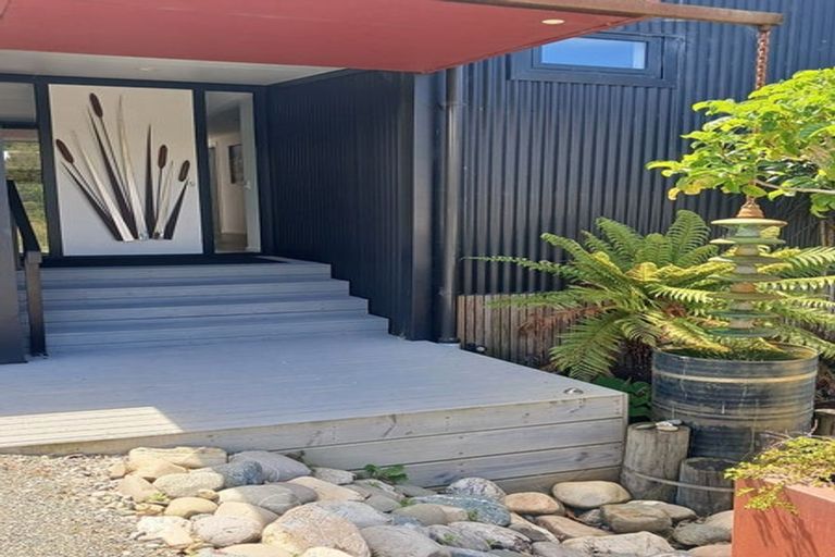 Photo of property in 10 Johnstone Loop, Tasman, Upper Moutere, 7175