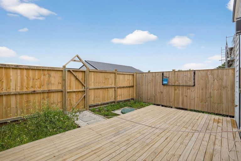 Photo of property in 10 Kaapehu Street, Karaka, 2578