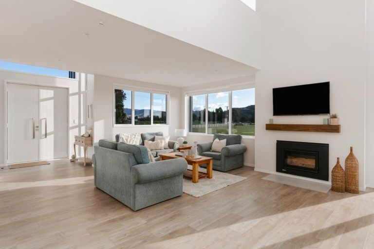 Photo of property in 93 Bell Road, Papamoa, Te Puke, 3187