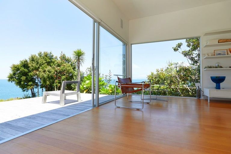 Photo of property in 15 Elizabeth Point Road, Kawau Island, 0920