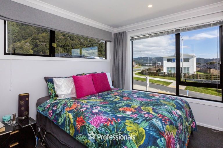 Photo of property in 2 Dahl Drive, Wallaceville, Upper Hutt, 5018