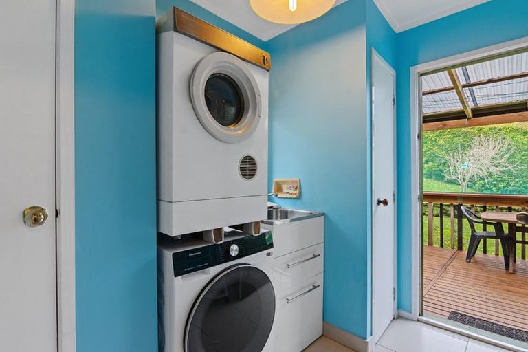 Photo of property in 2/58 Glencoe Road, Browns Bay, Auckland, 0630