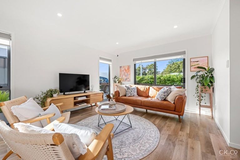 Photo of property in 9 Pattullo Crescent, Wallaceville, Upper Hutt, 5018