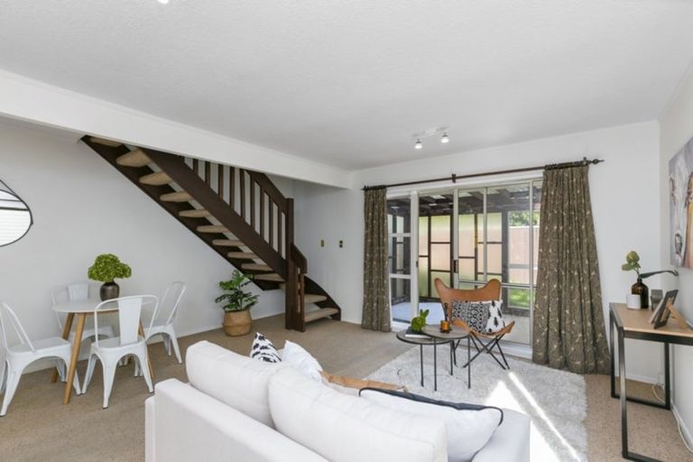 Photo of property in 6/200 Onepu Road, Lyall Bay, Wellington, 6022