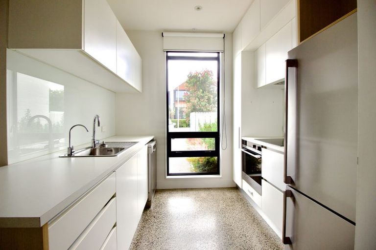 Photo of property in 19 Isitt Road, Hobsonville, Auckland, 0616