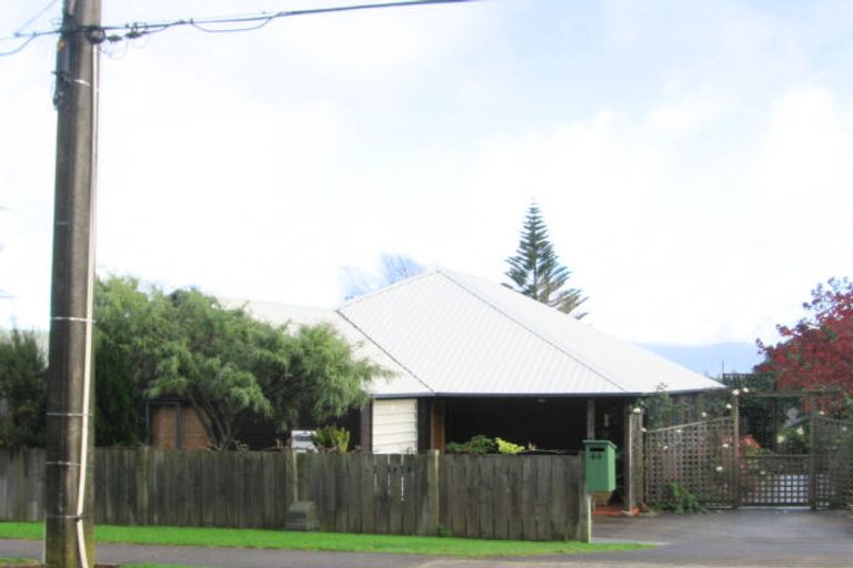 Photo of property in 44 Seddon Street, Waikanae, 5036