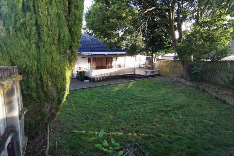 Photo of property in 8 Tui Crescent, Manurewa, Auckland, 2102