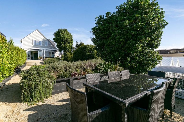 Photo of property in 43 Pirie Street, Mount Victoria, Wellington, 6011