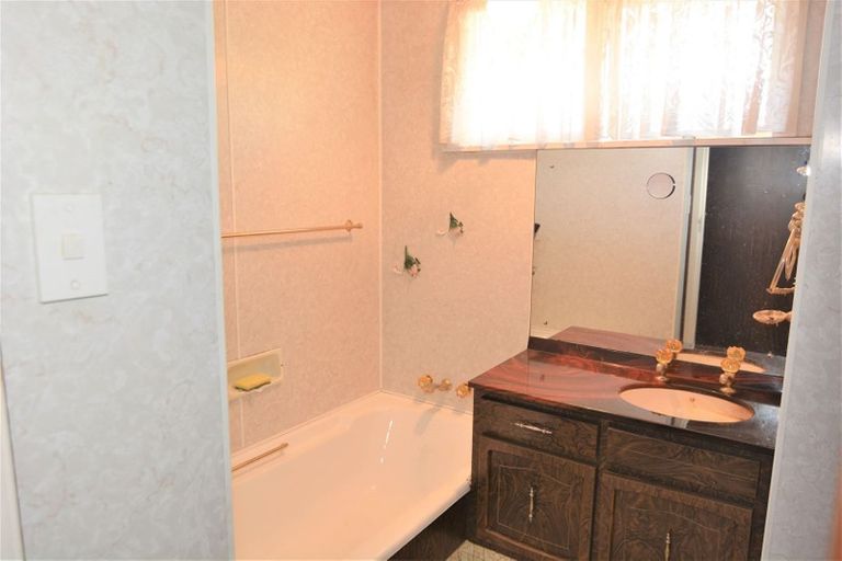 Photo of property in 24 Templetons Road, Hillmorton, Christchurch, 8025