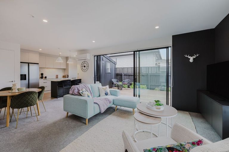 Photo of property in 211a Springfield Road, St Albans, Christchurch, 8014