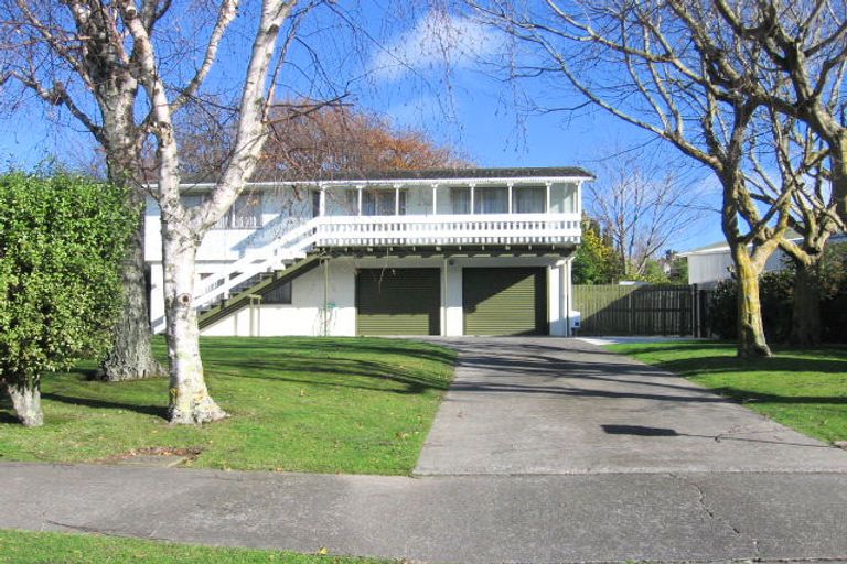 Photo of property in 8 Drury Street, Cloverlea, Palmerston North, 4412