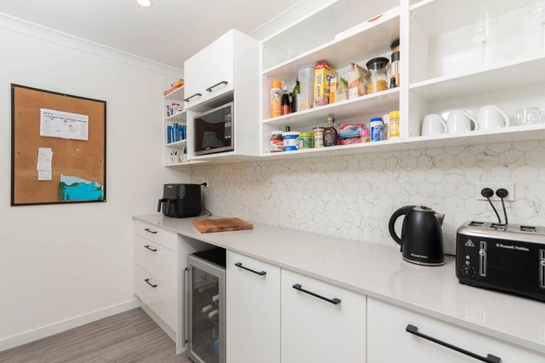 Photo of property in 119 Melksham Drive, Churton Park, Wellington, 6037