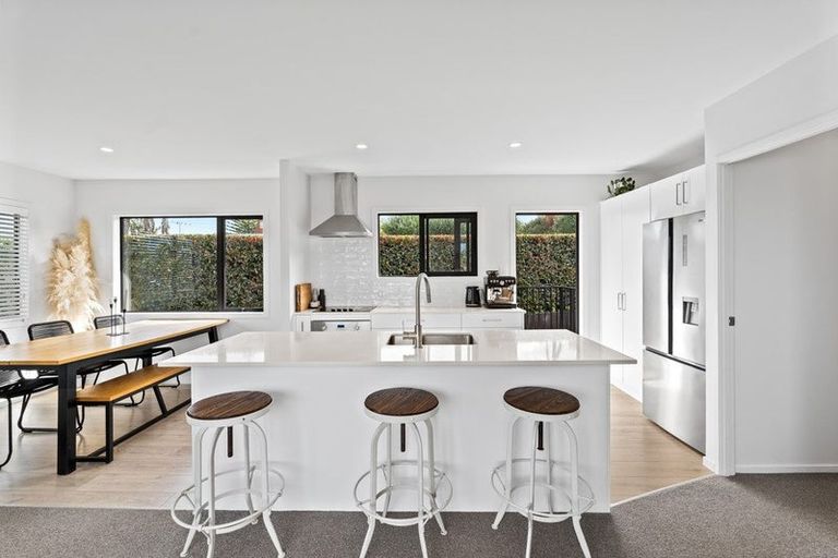 Photo of property in 85b Rosario Crescent, Red Beach, 0932