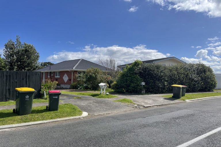 Photo of property in 63 Edgewater Drive, Pakuranga, Auckland, 2010