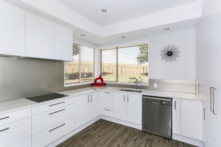 Photo of property in 105 Medhurst Road, Bombay, 2675