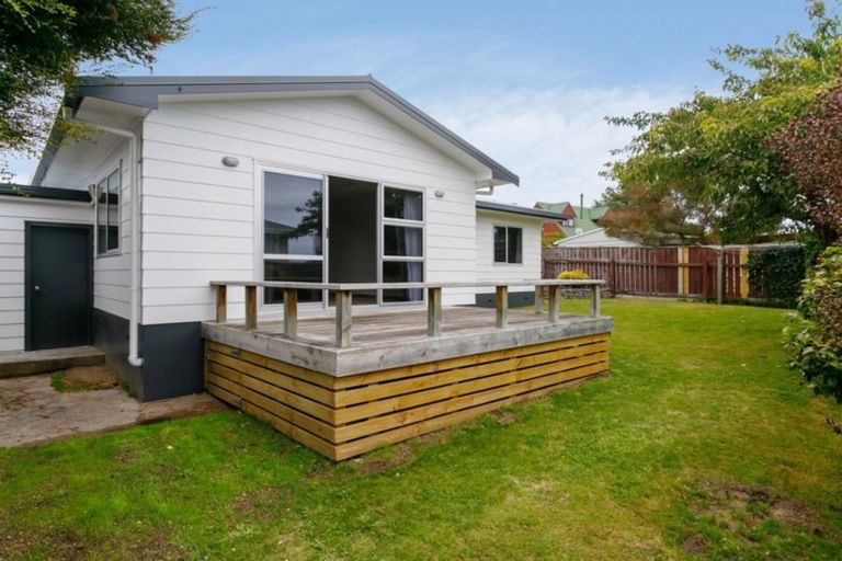 Photo of property in 2/35 Otupai Street, Two Mile Bay, Taupo, 3330