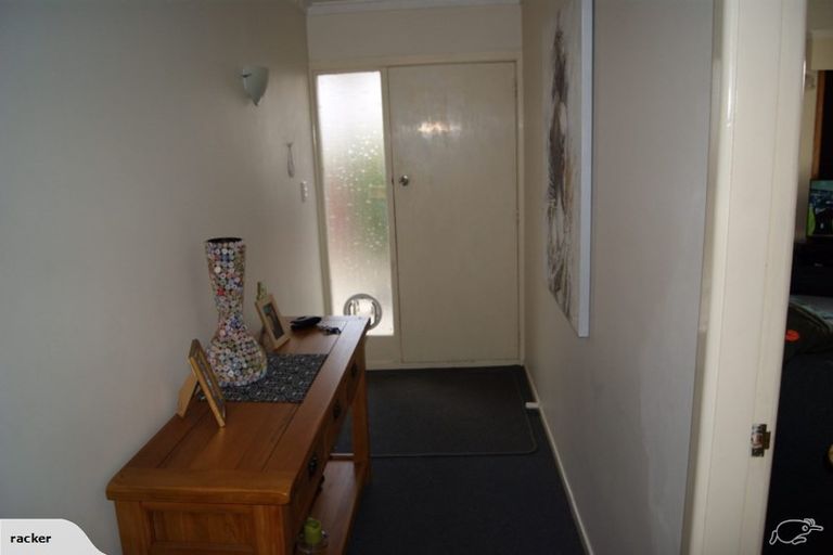 Photo of property in 15 Talltree Avenue, Avonhead, Christchurch, 8042