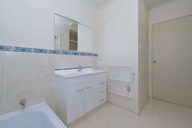 Photo of property in 24 Tirinui Crest Road, Otumoetai, Tauranga, 3110