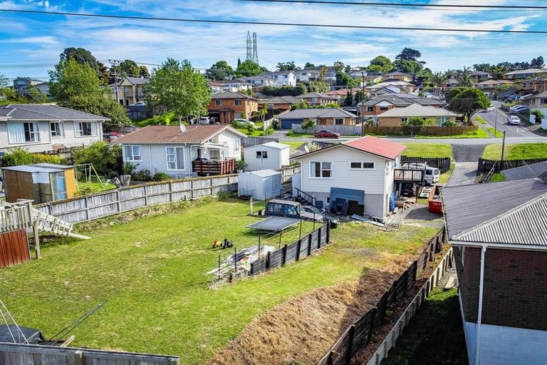 Photo of property in 238 Triangle Road, Massey, Auckland, 0614