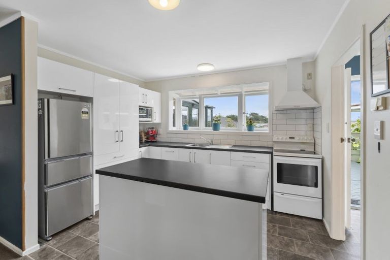 Photo of property in 53 Tasman Road, Otaki Beach, Otaki, 5512