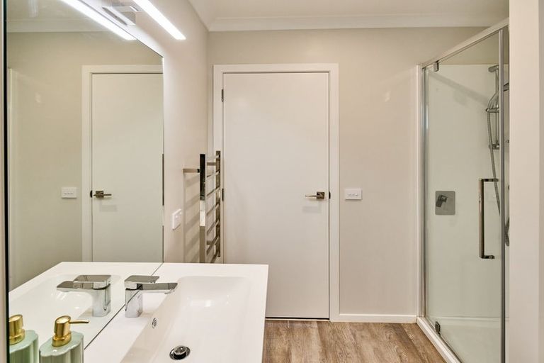 Photo of property in 37a Pembroke Street, Tawa, Wellington, 5028