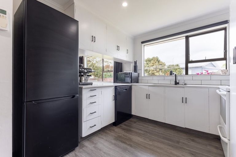 Photo of property in 64 Atkinson Avenue, Otaki Beach, Otaki, 5512