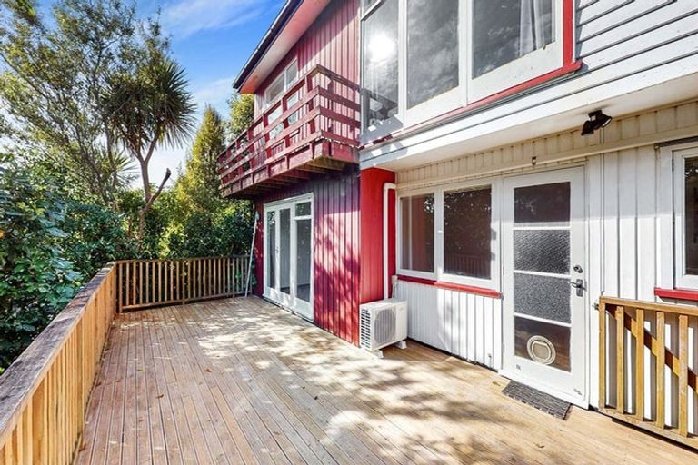 Photo of property in 18 Rochester Street, Wilton, Wellington, 6012