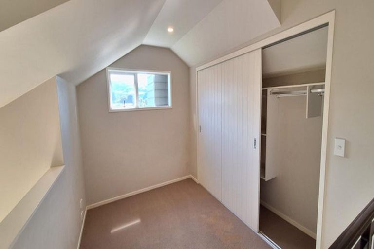 Photo of property in 38 Borneo Drive, Fairview Heights, Auckland, 0632