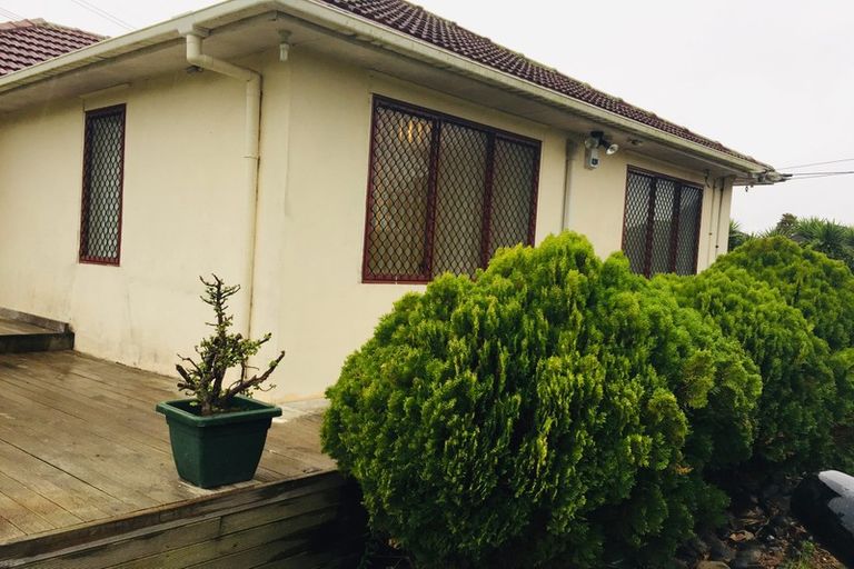 Photo of property in 27 Laxon Avenue, Otara, Auckland, 2025