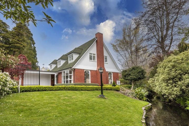 Photo of property in 209 Clyde Road, Burnside, Christchurch, 8053