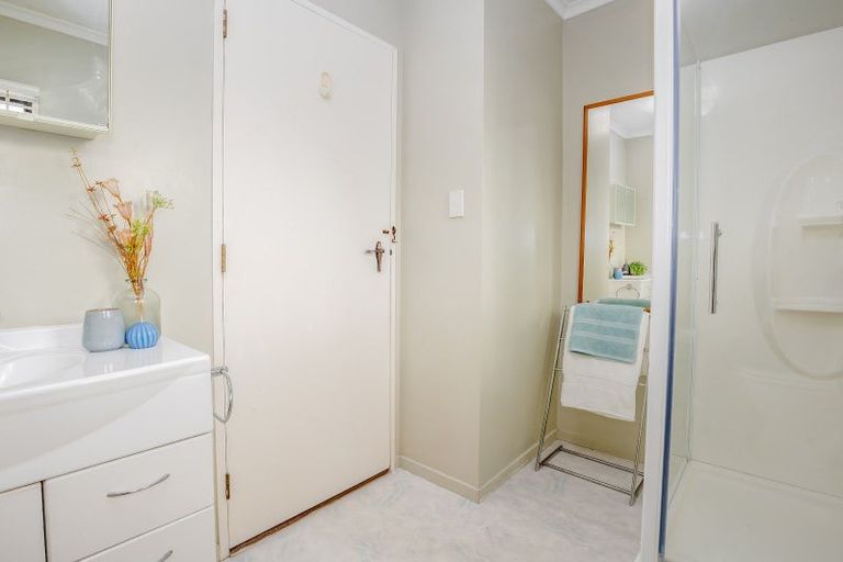 Photo of property in 282c Main Road, Tawa, Wellington, 5028