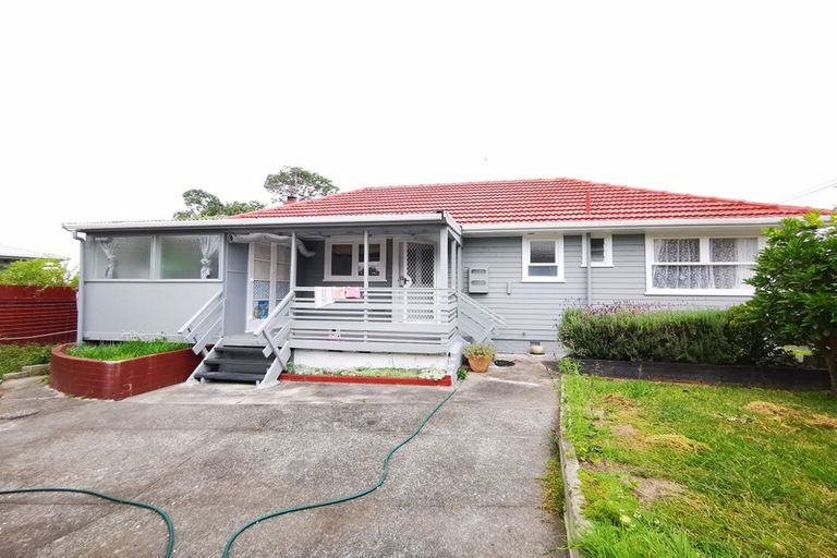 Photo of property in 1/88 Tirimoana Road, Te Atatu South, Auckland, 0602