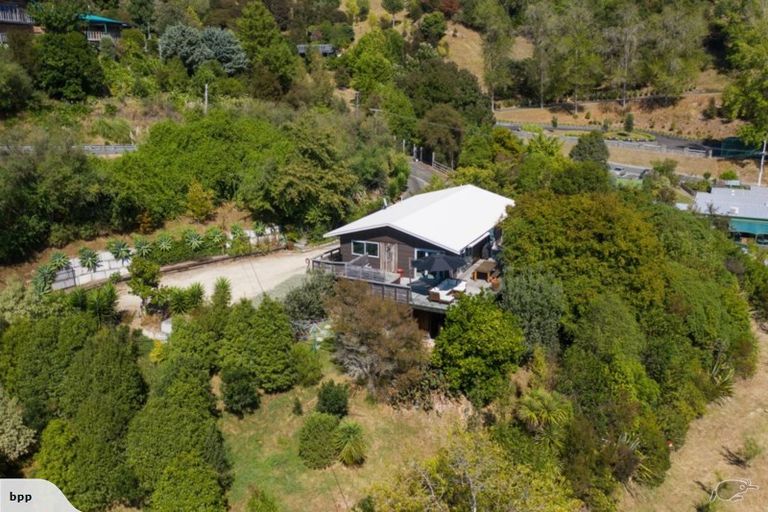 Photo of property in 304 Hill Road, Eskdale, Napier, 4182
