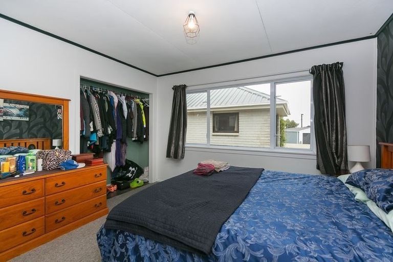 Photo of property in 880 Devon Road, Bell Block, New Plymouth, 4312