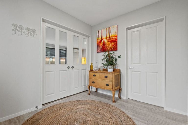 Photo of property in 40a Sawyers Arms Road, Northcote, Christchurch, 8052