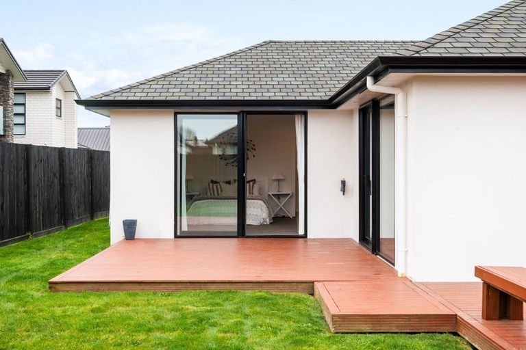 Photo of property in 23 Sydney Place, Flagstaff, Hamilton, 3210