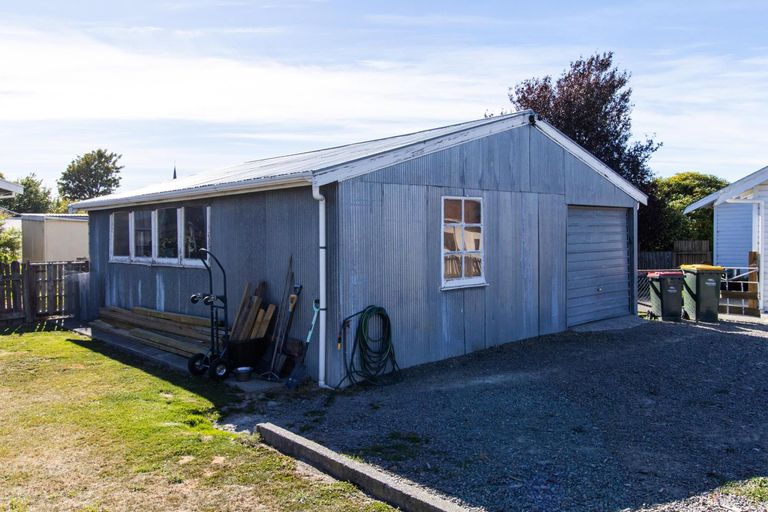 Photo of property in 76 Shearman Street, Waimate, 7924