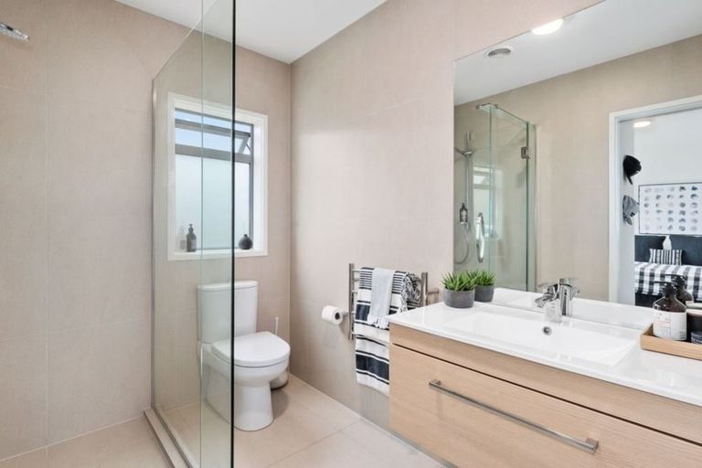 Photo of property in 1/11 Noumea Place, Mairangi Bay, Auckland, 0630