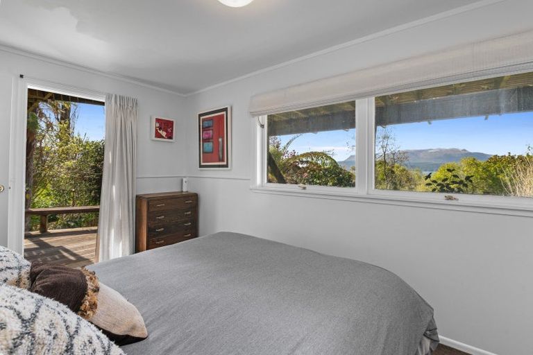 Photo of property in 35 Spencer Road, Lake Tarawera, Rotorua, 3076