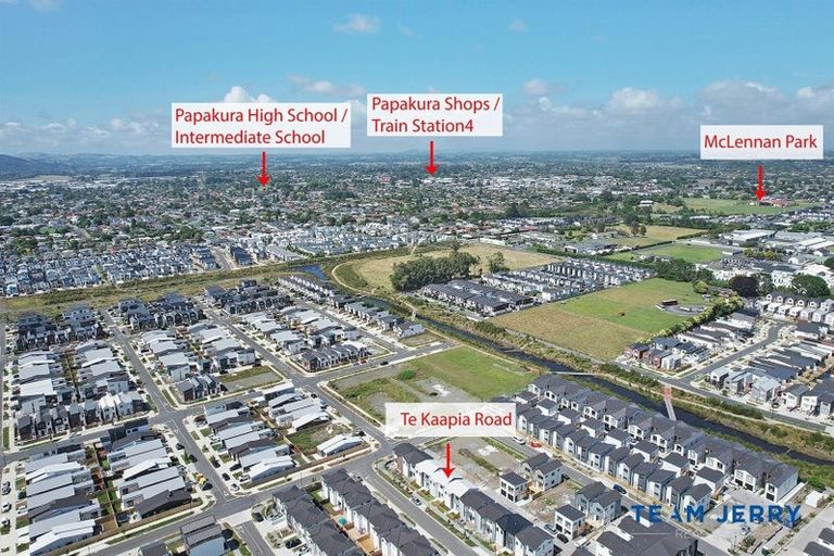 Photo of property in 5 Te Kaapia Road, Papakura, 2110