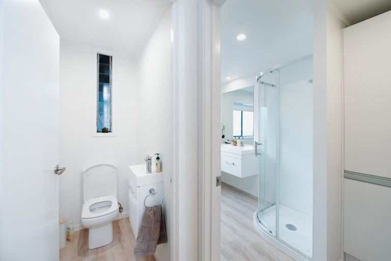 Photo of property in 4/27 Rangatira Road, Birkdale, Auckland, 0626