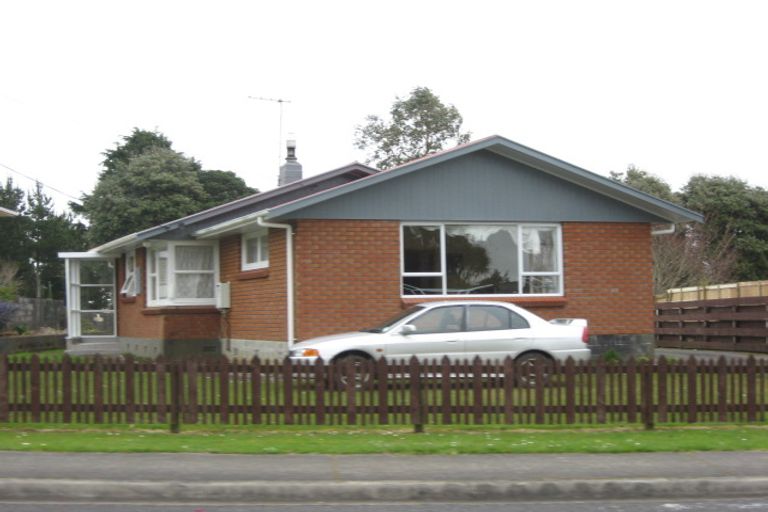 Photo of property in 22 Carthew Street, Okato, 4335