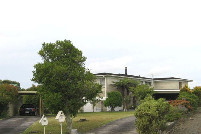 Photo of property in 37 Realm Place, Massey, Auckland, 0614