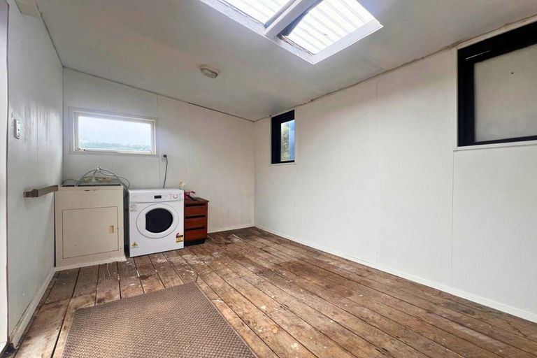 Photo of property in 15 Rangiuru Road, Otaki Beach, Otaki, 5512