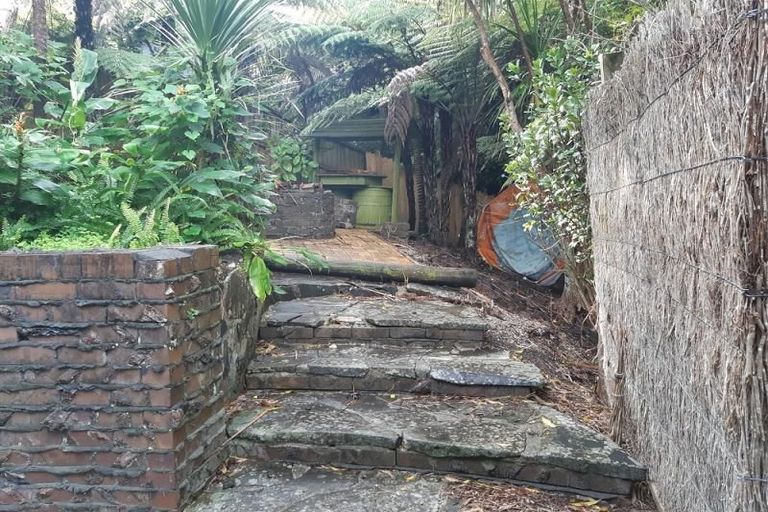 Photo of property in 806 Beach Road, Browns Bay, Auckland, 0630