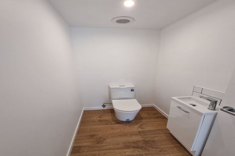 Photo of property in 25 Parakai Avenue, Parakai, 0830