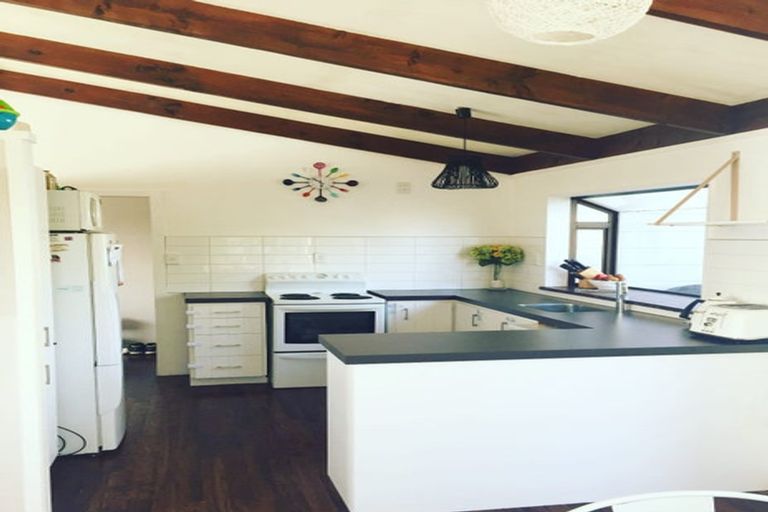 Photo of property in 2/13 Gibraltar Street, Howick, Auckland, 2014